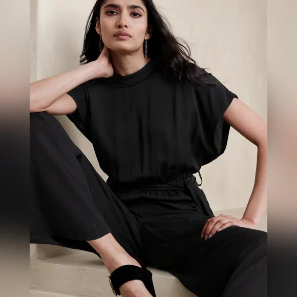 ⭐ Banana Republic Evita Jumpsuit - Picture 2 of 4